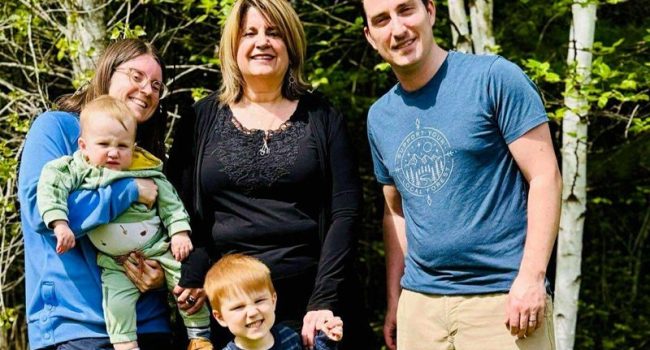 Vivre en maison intergénérationnelle? Une grand-maman vous dit tout!