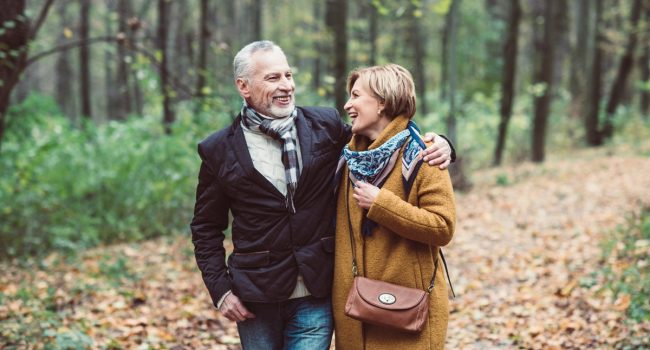 Combien de pas faut-il vraiment marcher par jour pour être en forme ?