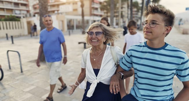 Des conseils pour réussir son voyage intergénérationnel