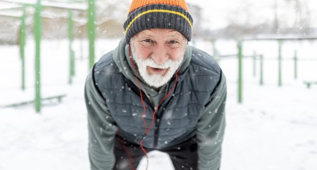 Cinq bonnes raisons de s’entraîner dehors en hiver