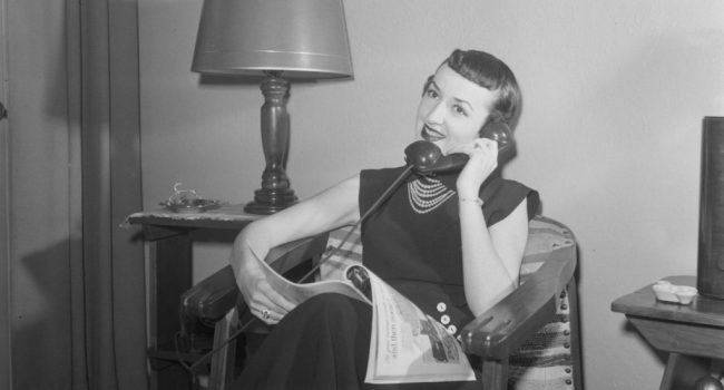 « Oui, allô? » : la belle histoire du téléphone en images anciennes