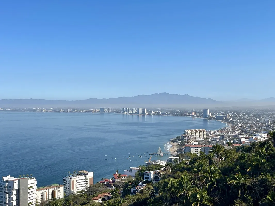 Vue sur Puerto Vallarta depuis le Grand Miramar (